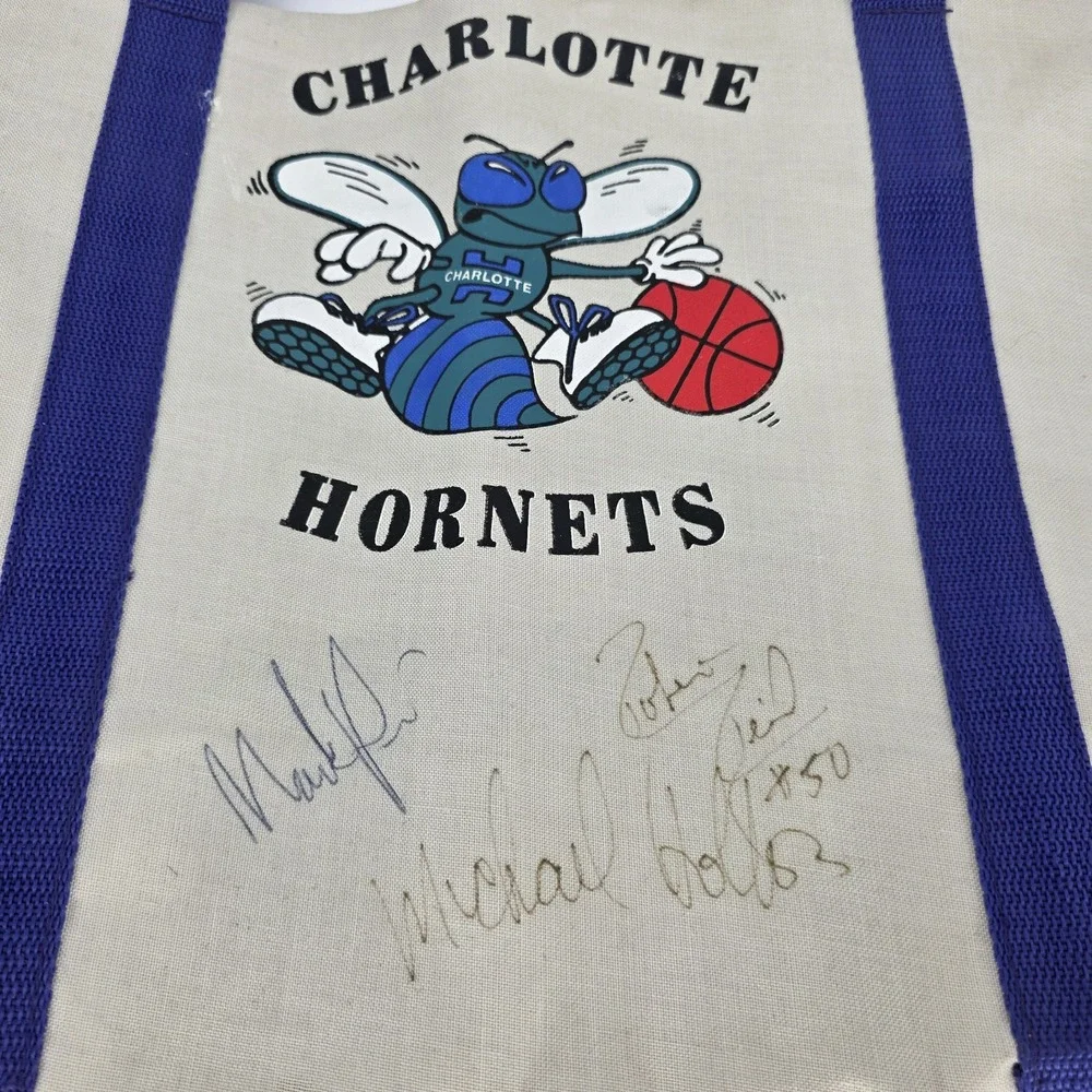 Charlotte Hornets‎ Duffel Bag Vintage NBA Gym Collectable Robert Reid Mark Price